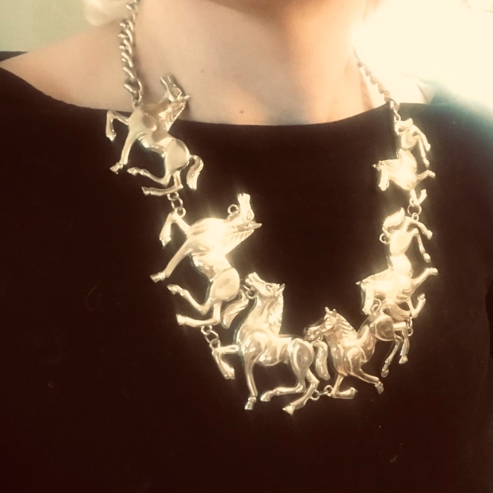 Horse necklace